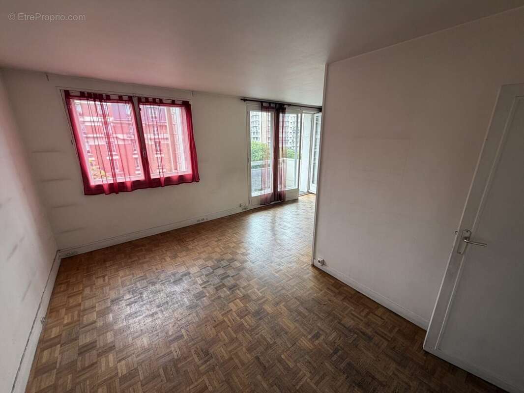Appartement à PARIS-20E
