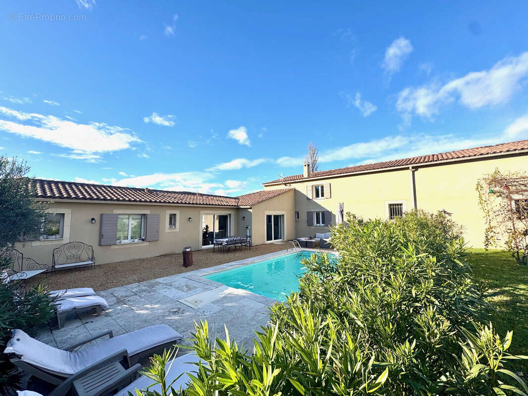 Maison à MALAUCENE