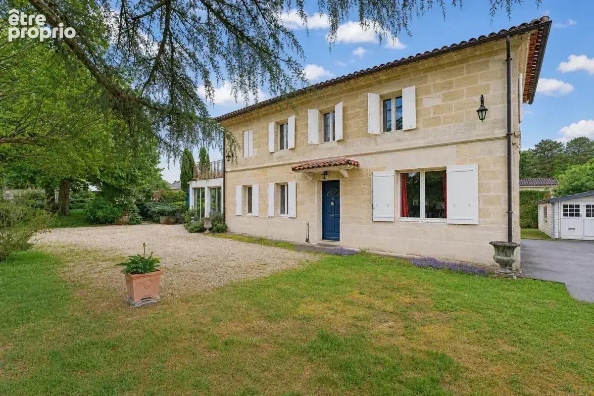 Maison avec Piscine à Saint-Caprais-de-Bordeaux - photo 2