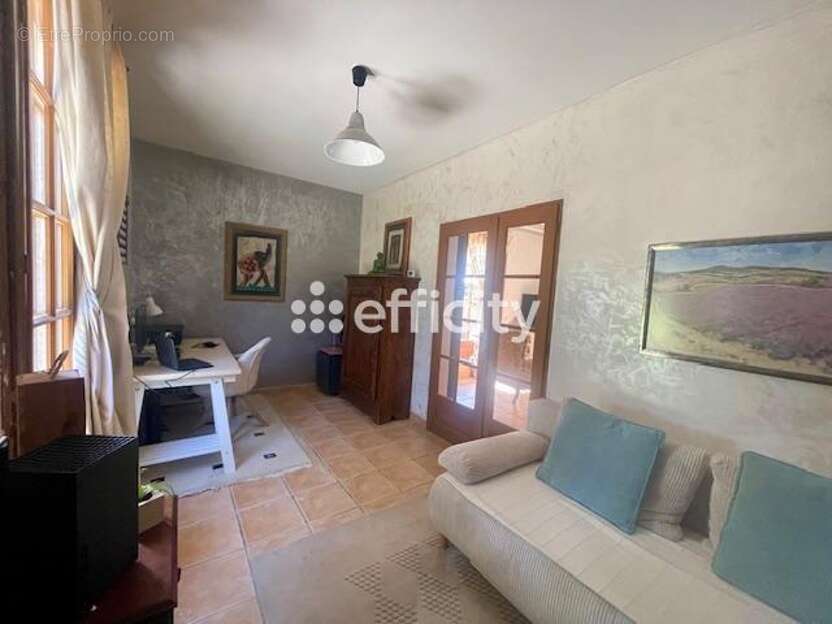 Maison à SALAISE-SUR-SANNE