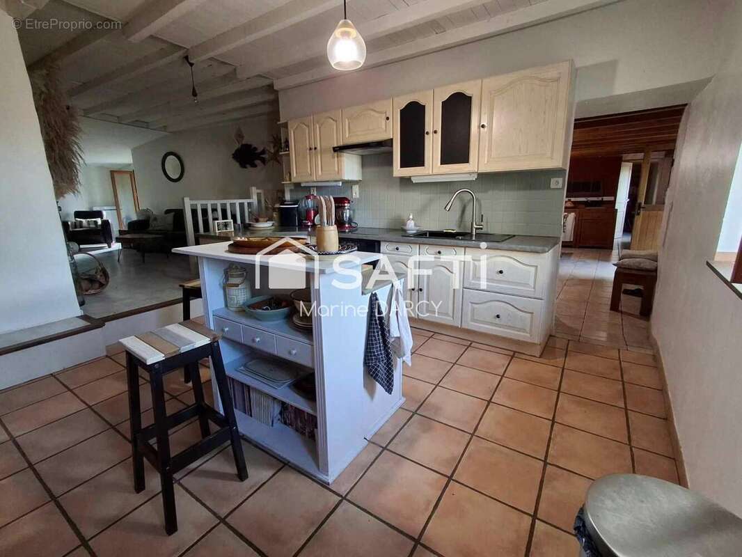 Photo 3 - Maison à BURLATS