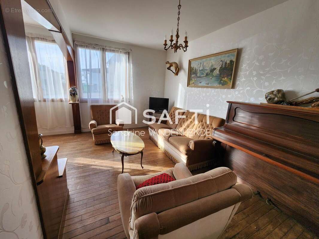 Maison 120 m² à Brunehamel  - photo 5