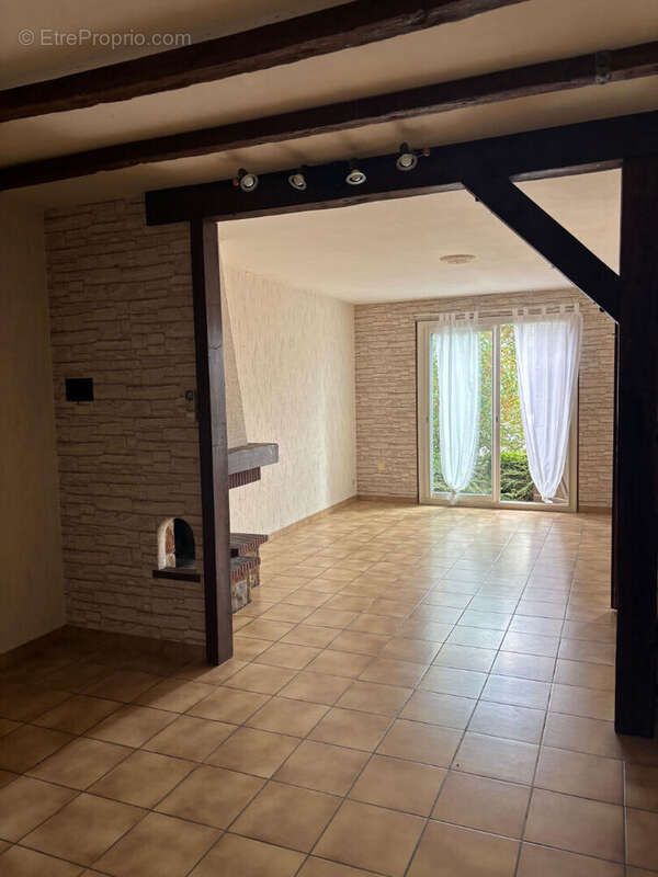 Maison à YZEURE