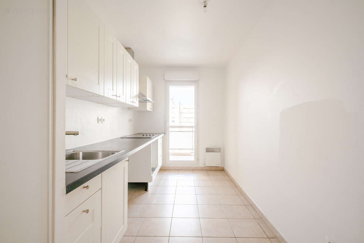 Appartement - terrasses - parking -  chutes-lavie 13004 marseille - photo 6