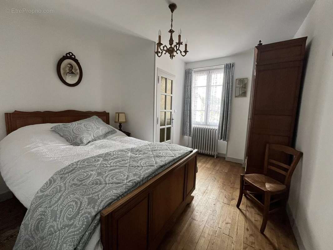 Une maison de village pratique - pour investir ou vivre - photo 6