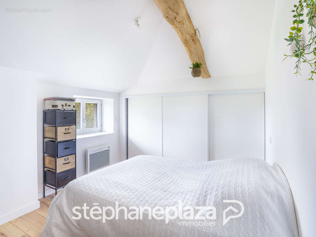 Maison à SAINT-CYR-SUR-MENTHON