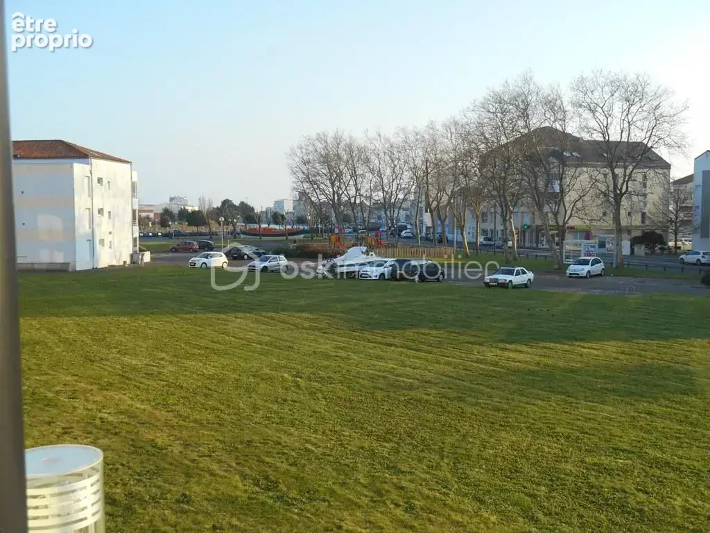 Studio lumineux avec vue dégagée – port olona - photo 4