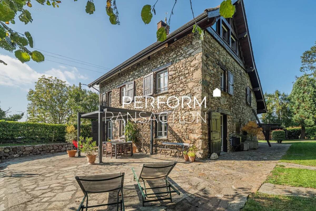 Maison à SAINT-MARTIN-D&#039;URIAGE