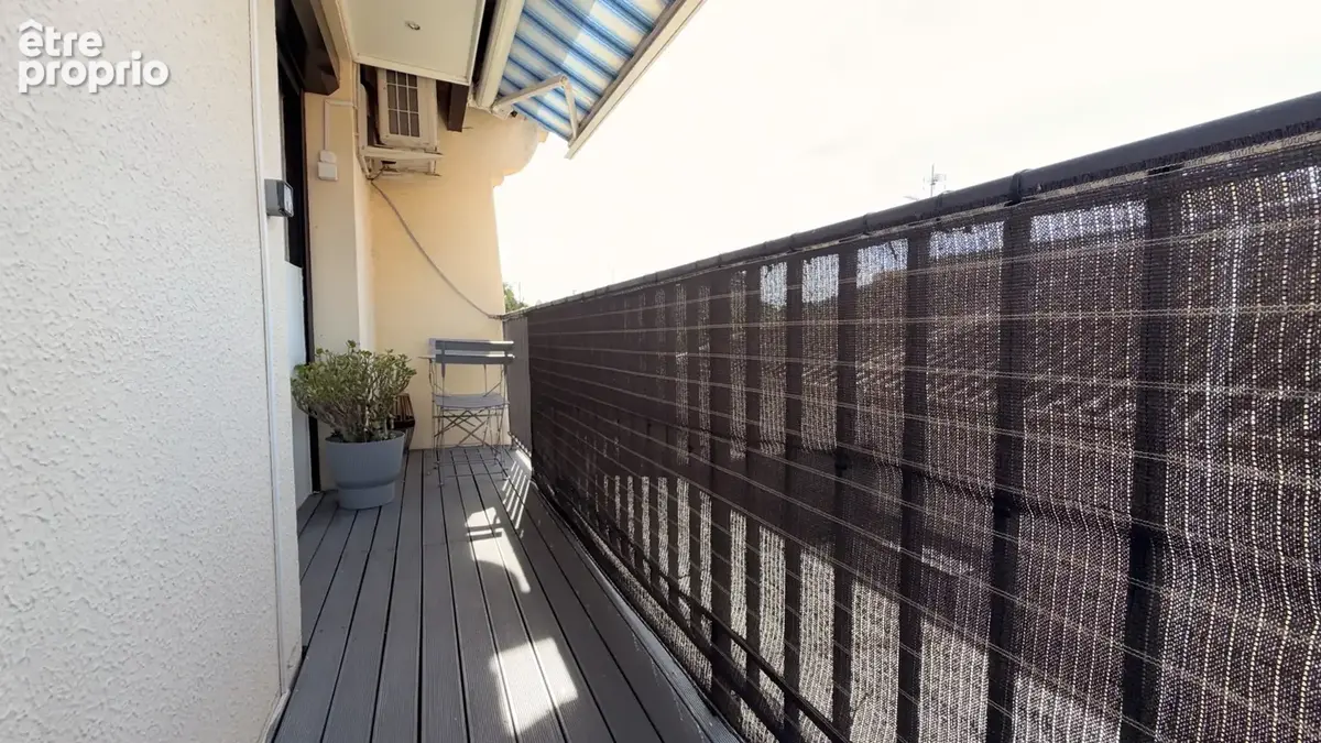 Appartement rénové à 600 mètres de la plage - Balcon plein Sud - photo 3