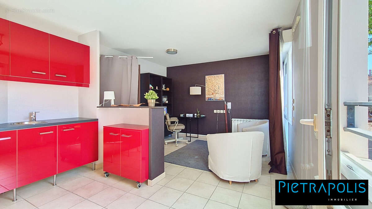 Commerce 45 m² à Tassin-La-Demi-Lune  - photo 5