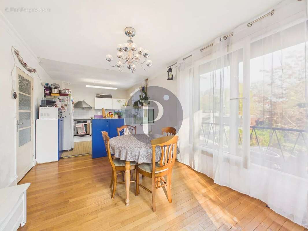 Maison à LE PLESSIS-ROBINSON