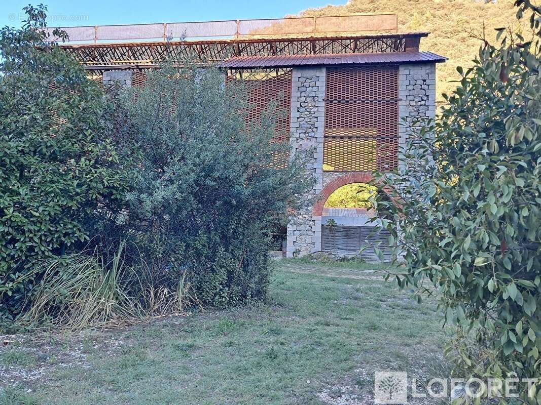 Ensemble immobilier de caractère sur 3700 m²  Ancien atelier fonderie - photo 20
