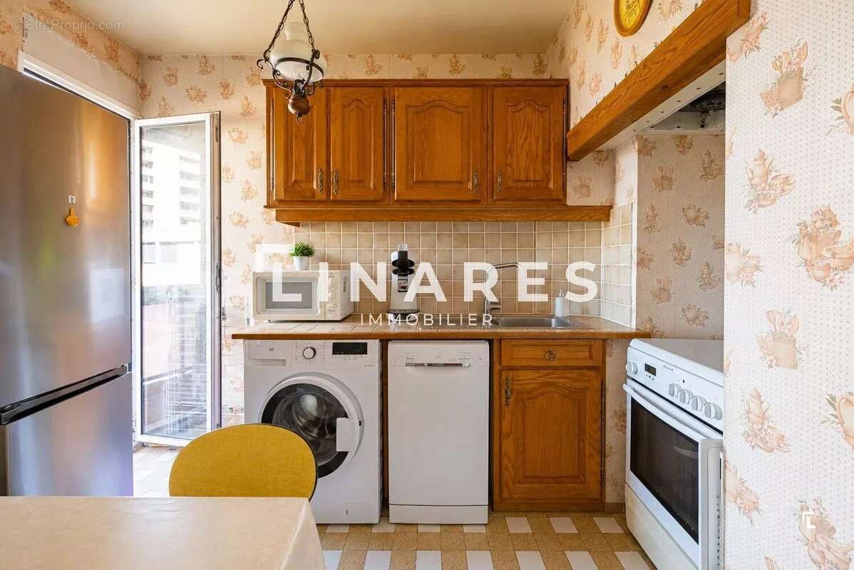 Appartement à MARSEILLE-7E