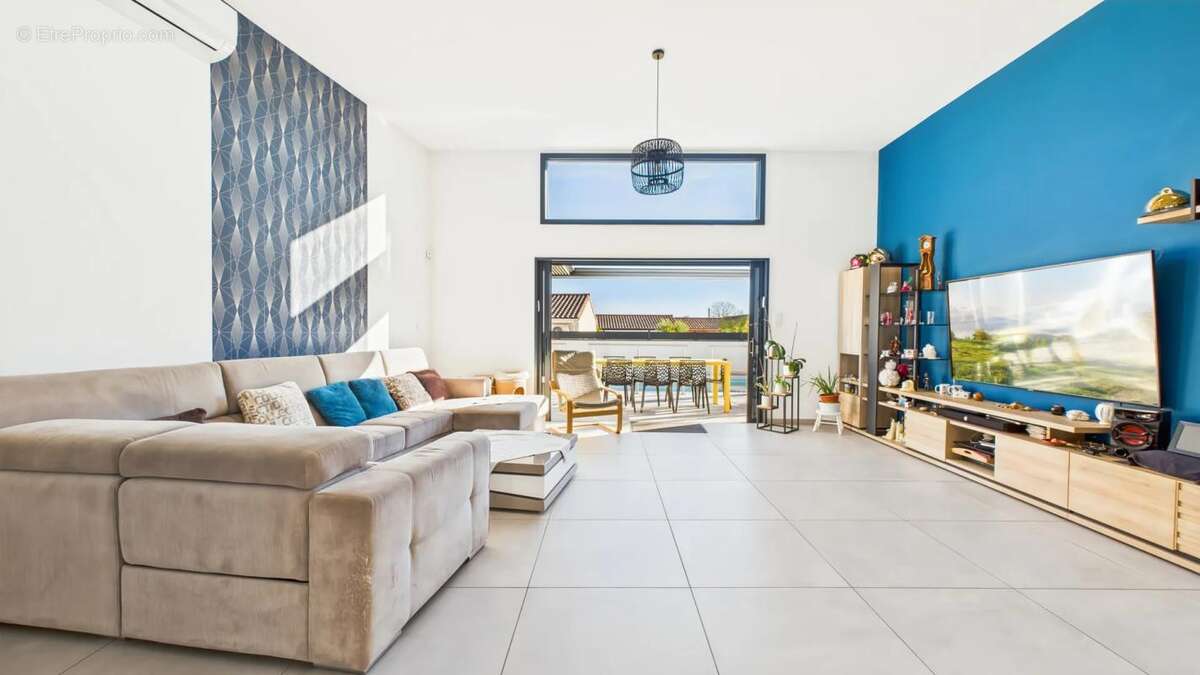 Maison à PONT-DE-L&#039;ISERE