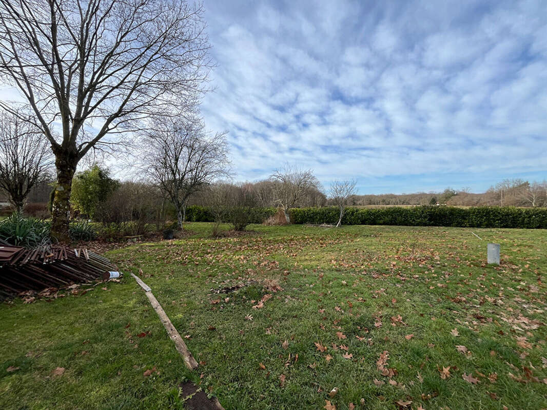 Terrain à LA TRANCLIERE