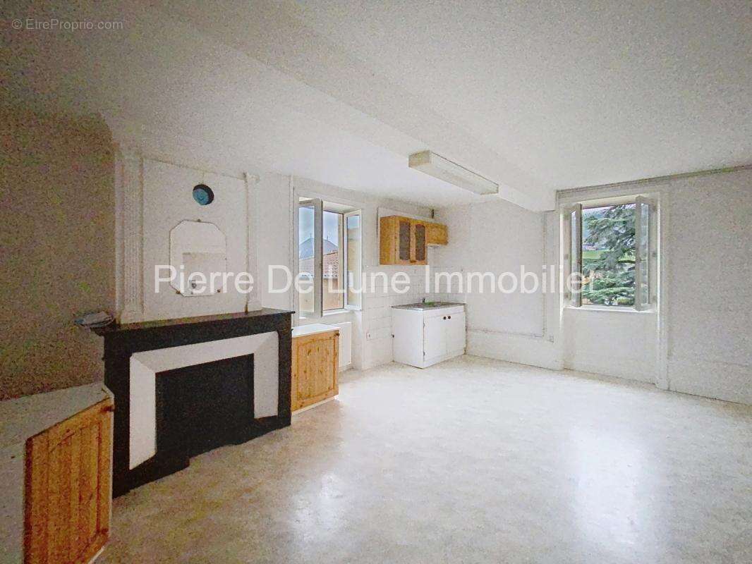 Appartement à CHESSY