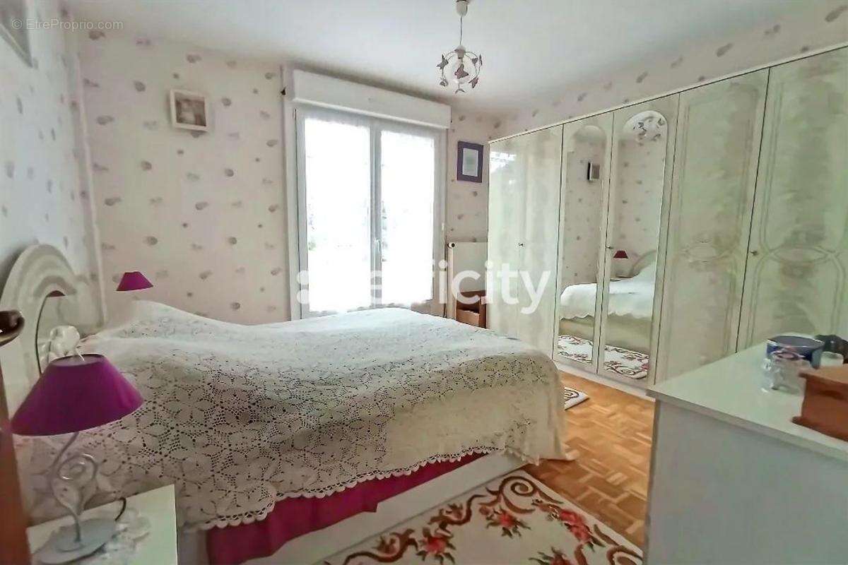 Maison à NEUVILLETTE