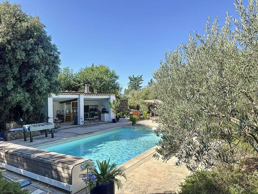 Maison à LORGUES