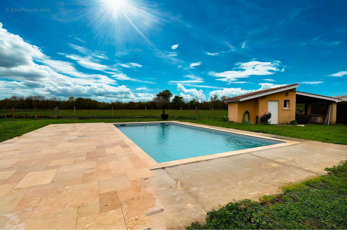 Maison à SAINT-ANDRE-DE-CUBZAC