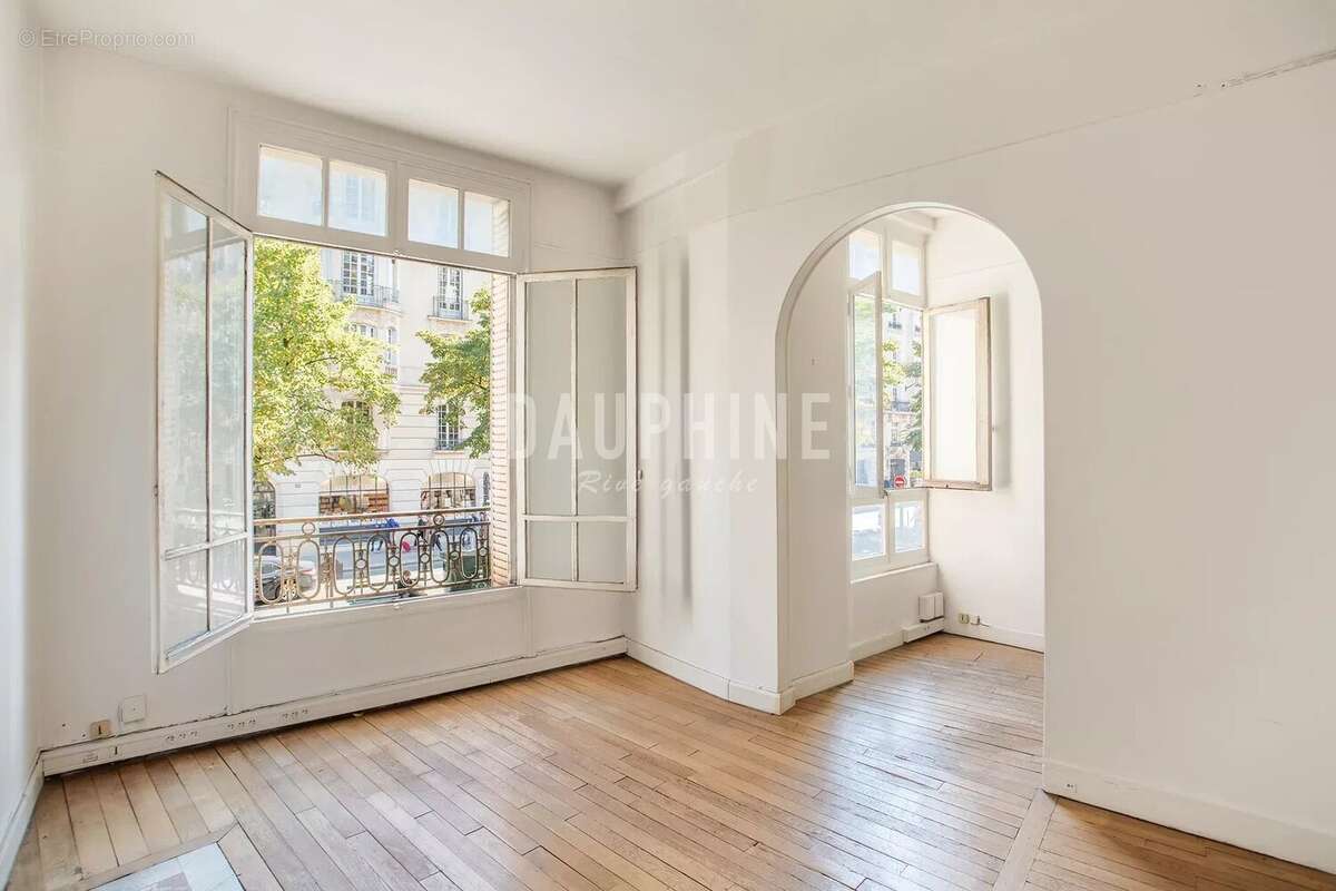 Appartement à PARIS-6E