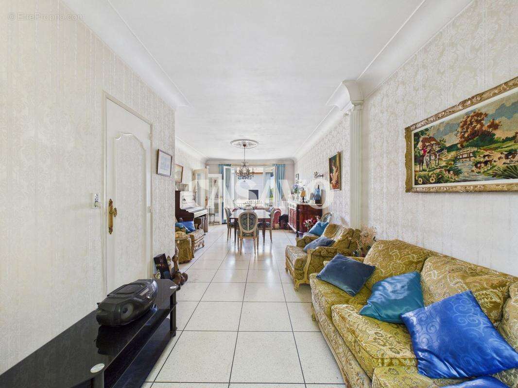 Maison à VILLENEUVE-LE-ROI