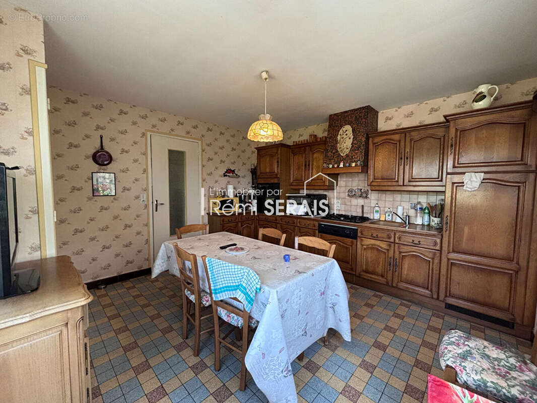 Maison à BELLOU-EN-HOULME