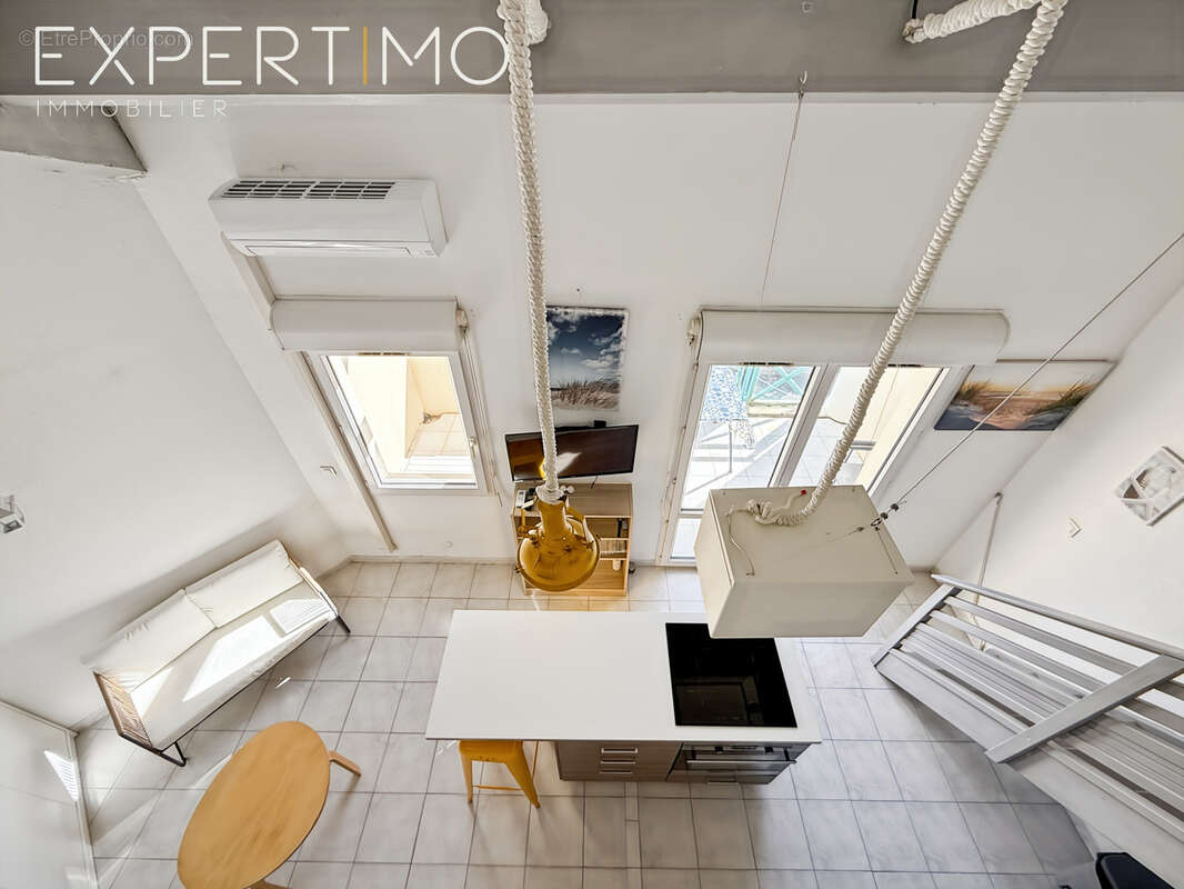 Petite vue mer  /  t2 ( chambre en mezzanine ) - photo 8