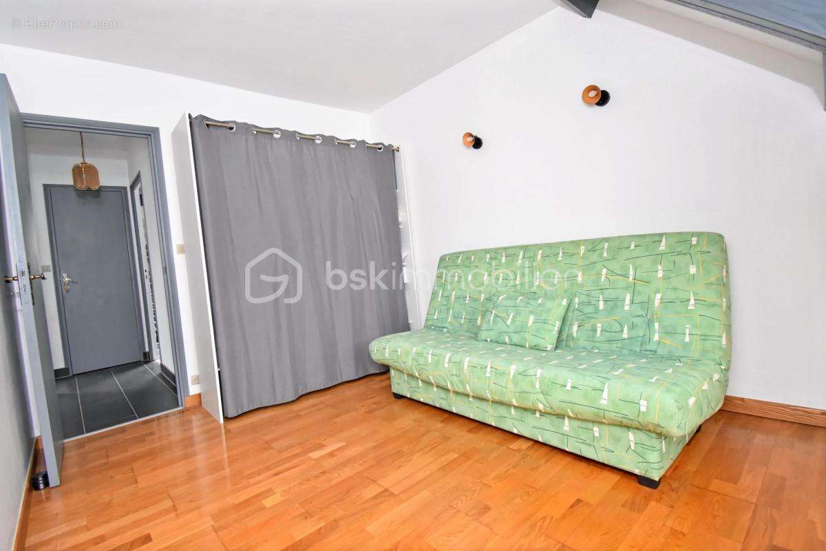 ORMESSON-SUR-MARNE - Maison familiale 135m² - 4 chambres - Jardin & double garage - - photo 11