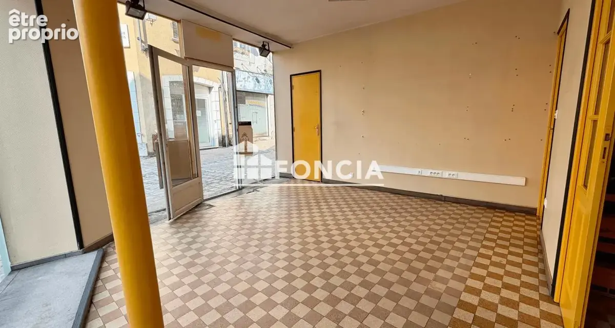 Local commercial + logement à rénover - photo 2