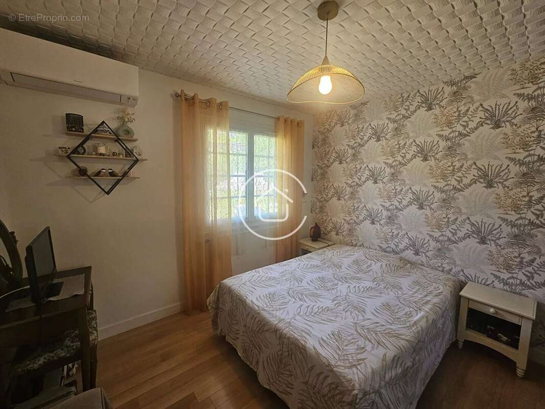 Maison à LA CHAPELLE-VENDOMOISE