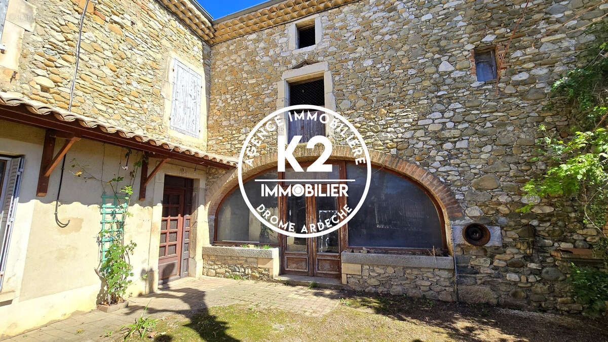 Maison à CLEON-D'ANDRAN