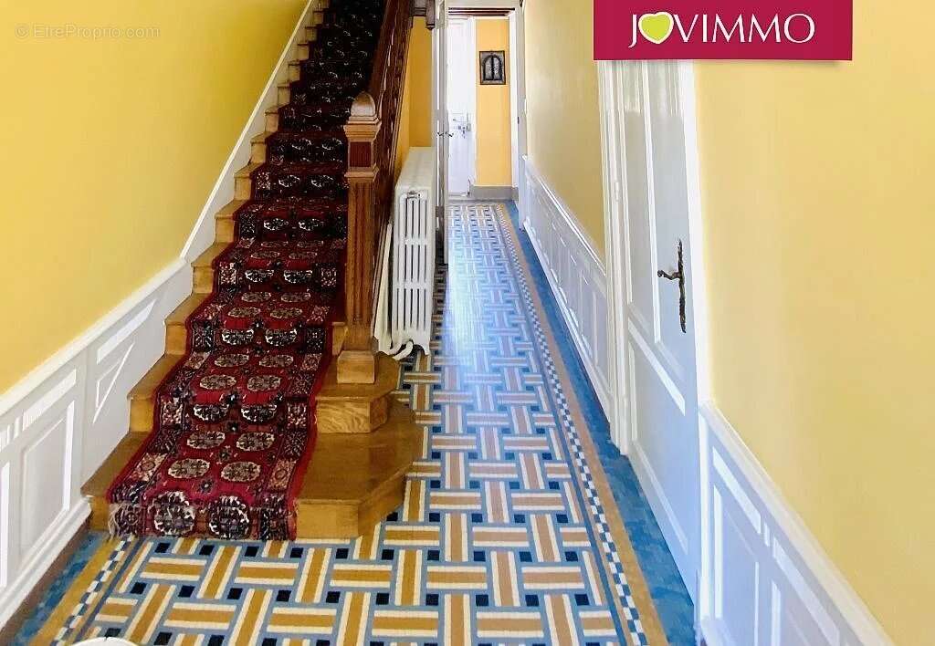 Maison à NERIS-LES-BAINS