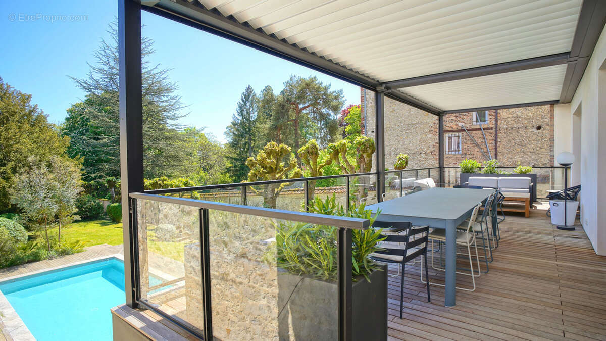 Maison à FONTAINEBLEAU