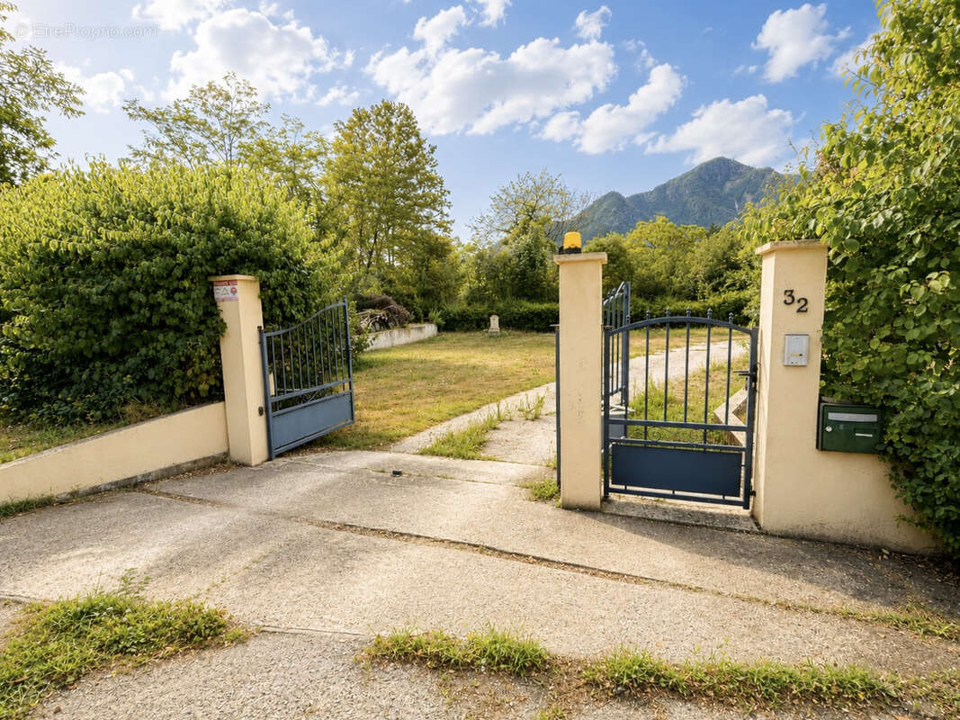 Maison à SOSPEL
