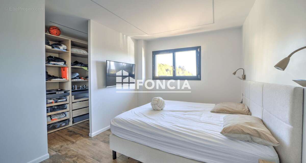 Maison à LALLEYRIAT