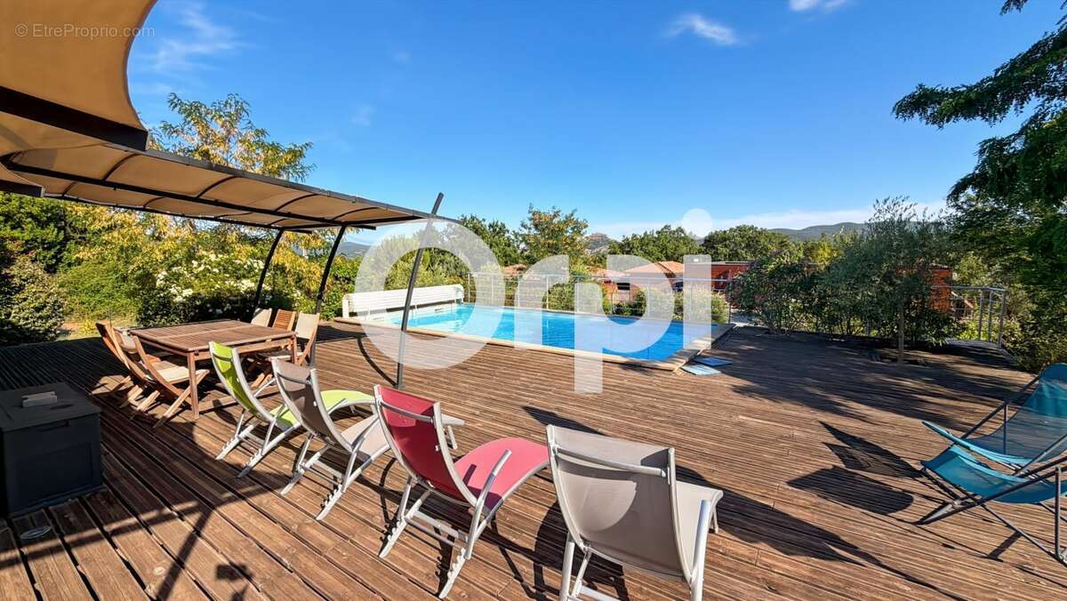 Villa en bois avec piscine - photo 25