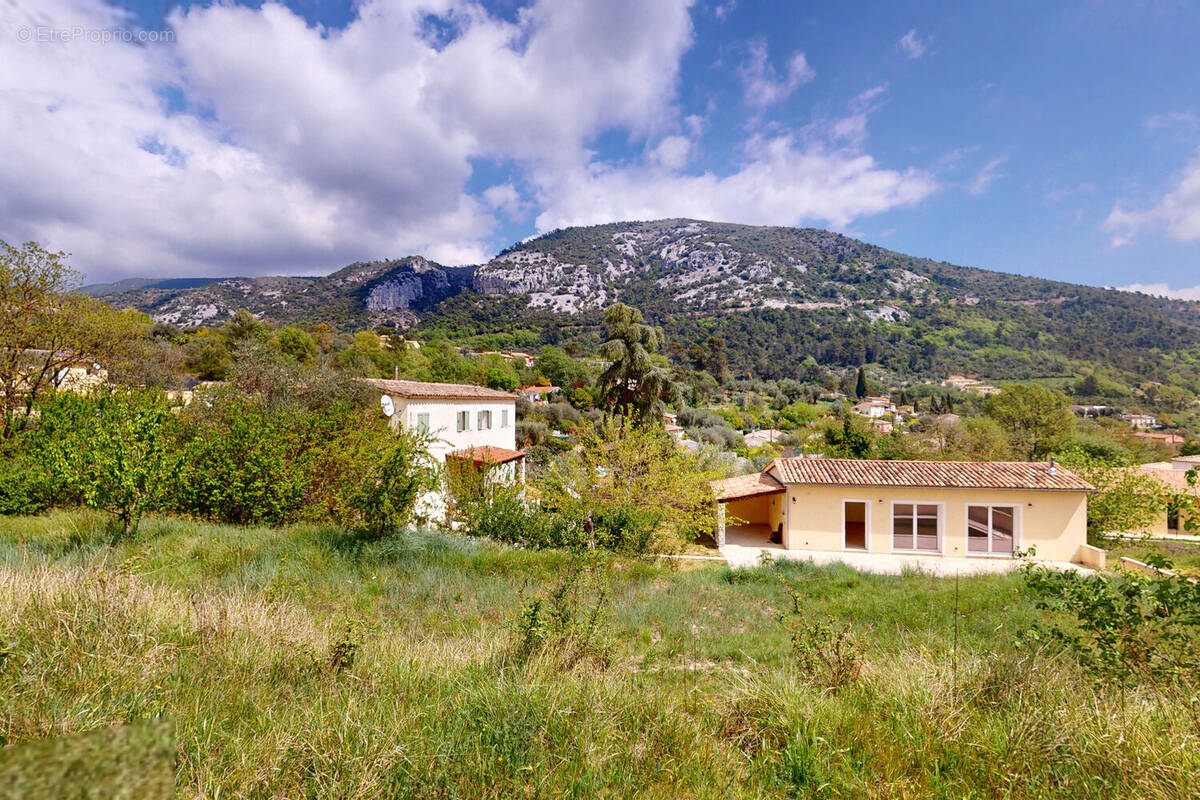 Maison à TOURRETTE-LEVENS