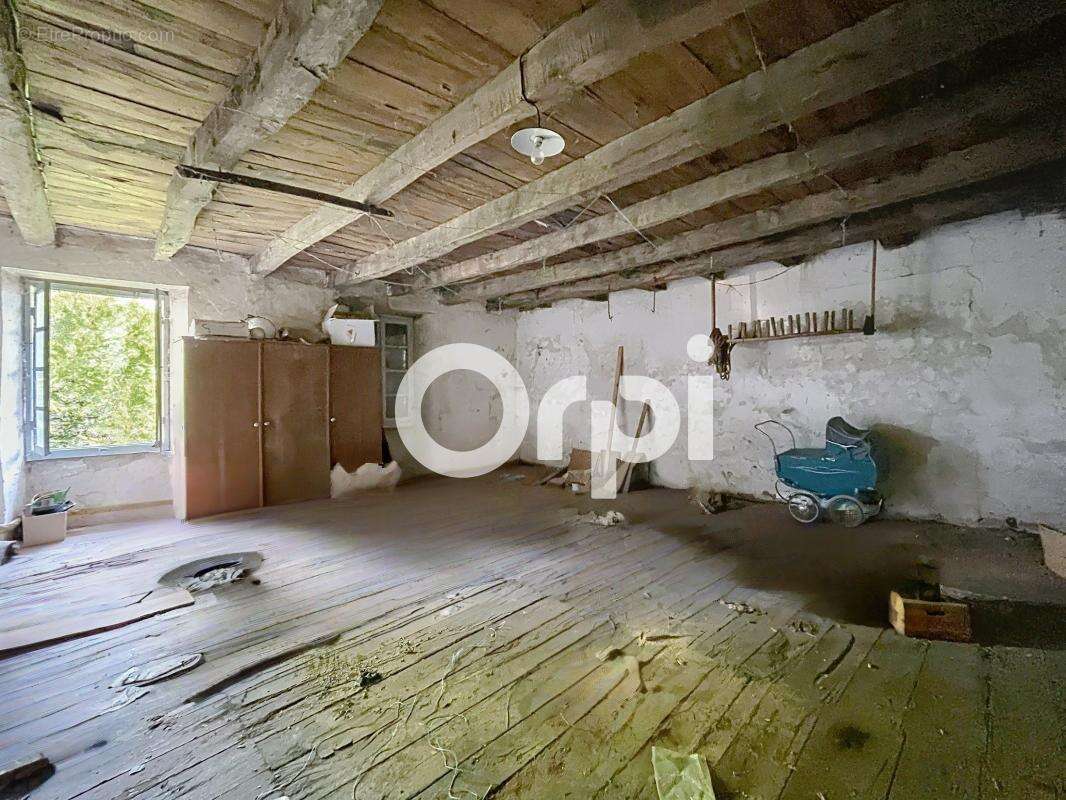 Maison à LOSTANGES