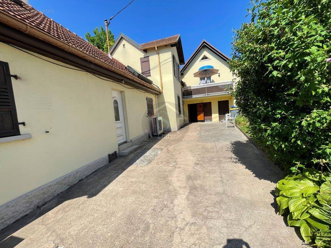 Appartement 131 m² à Hoenheim  - photo 1