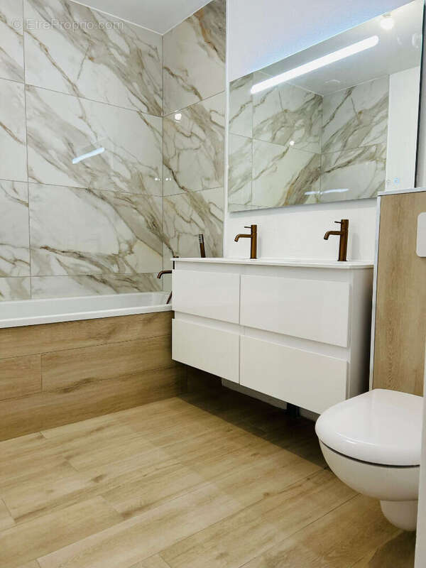 Appartement à PARAY-LE-MONIAL