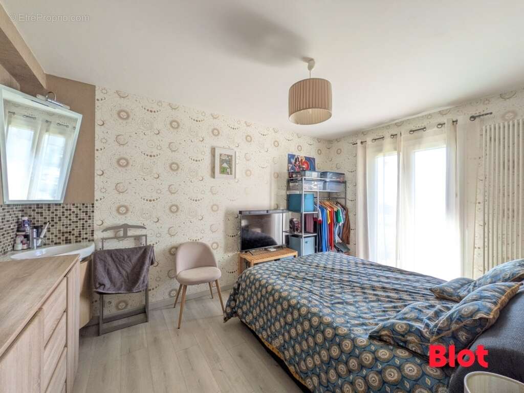 Maison à SERVON-SUR-VILAINE