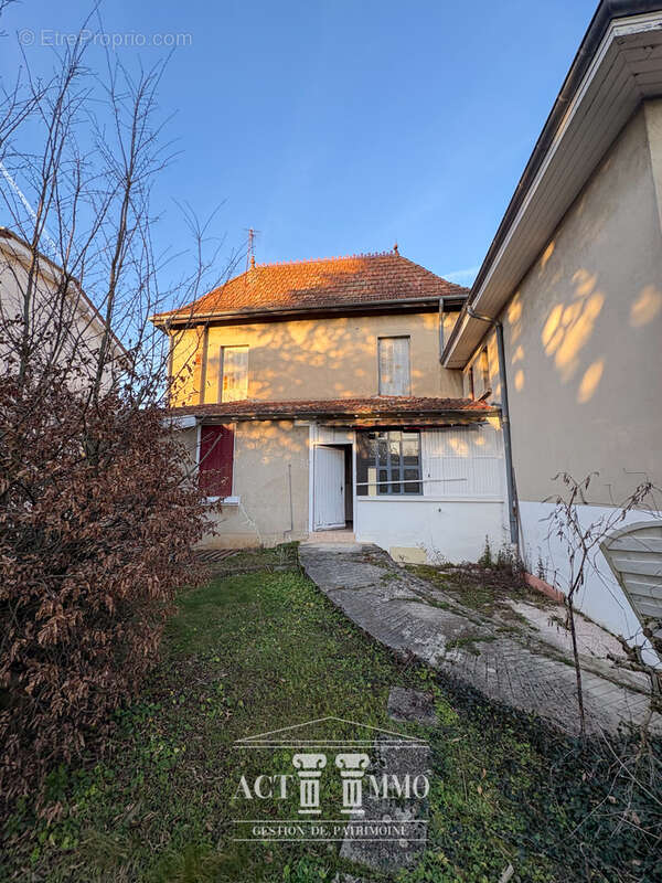 Maison à BOURG-EN-BRESSE