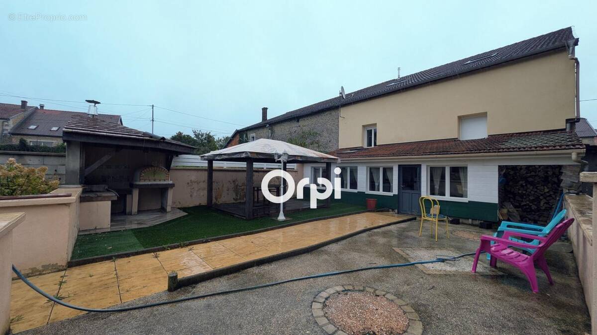 Maison à MENNOUVEAUX