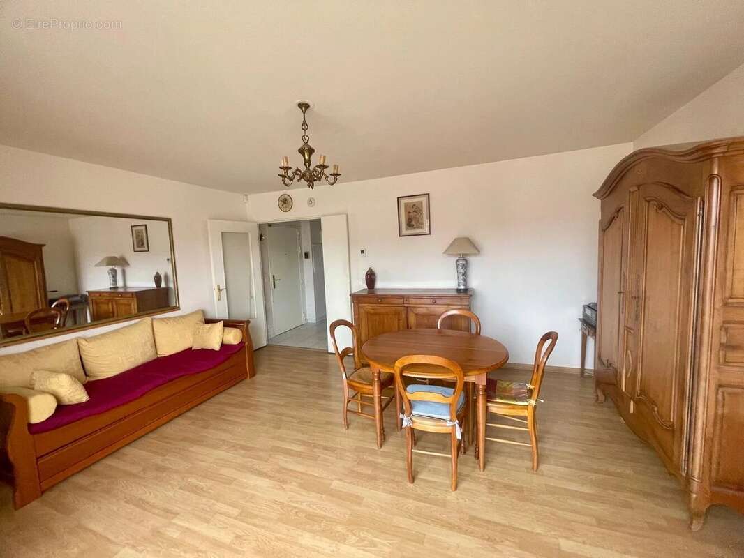 Appartement à GENNEVILLIERS