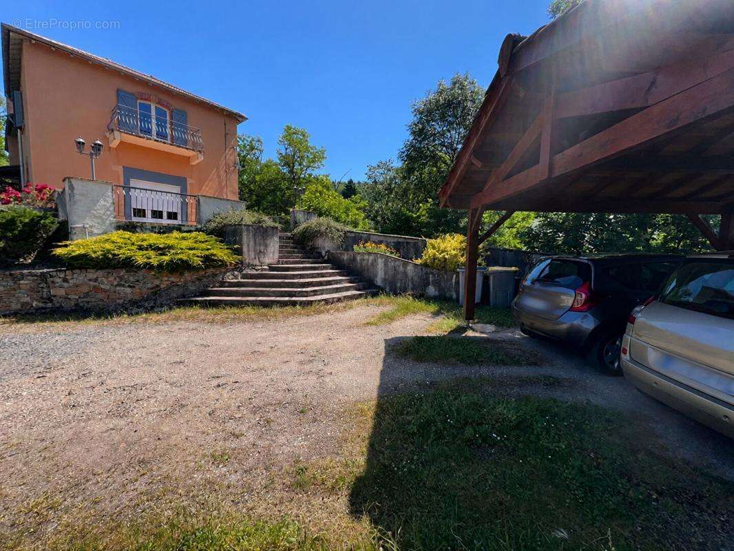 Maison à CHAMELET