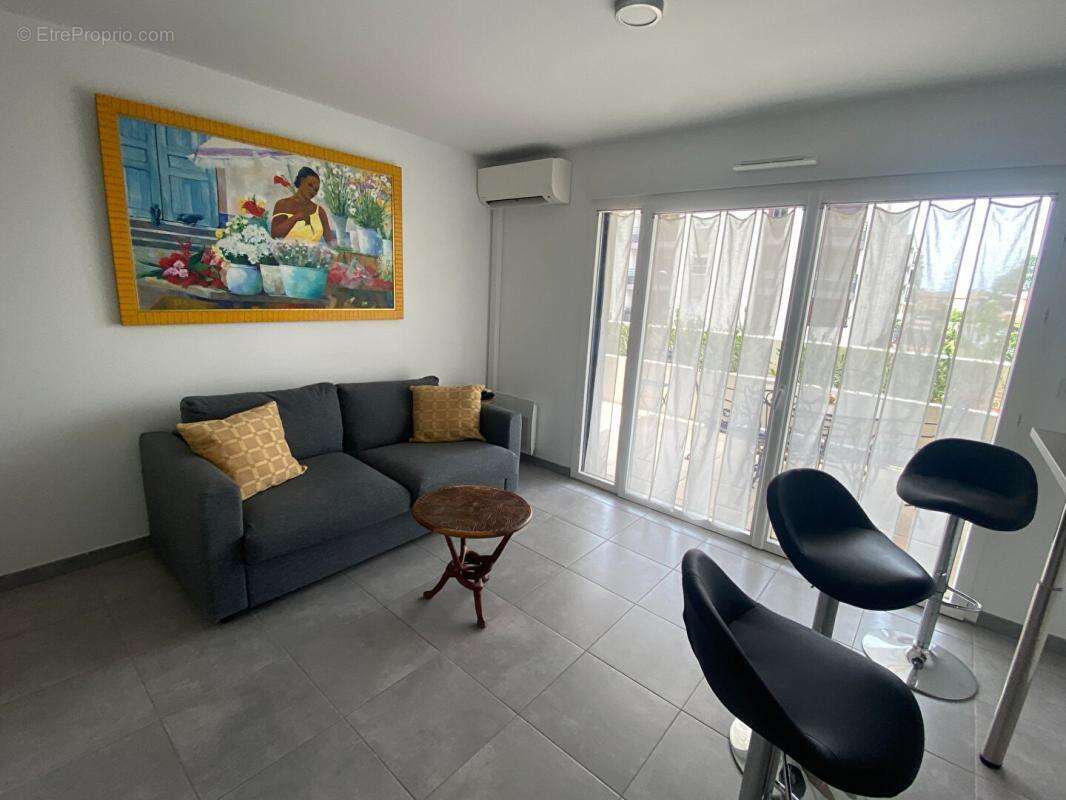 Appartement Le Lavandou 2 pièces 40 m2 Et grande terrasse - photo 3