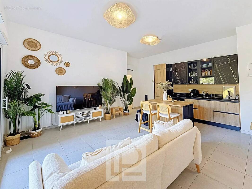 Appartement à LE CANNET
