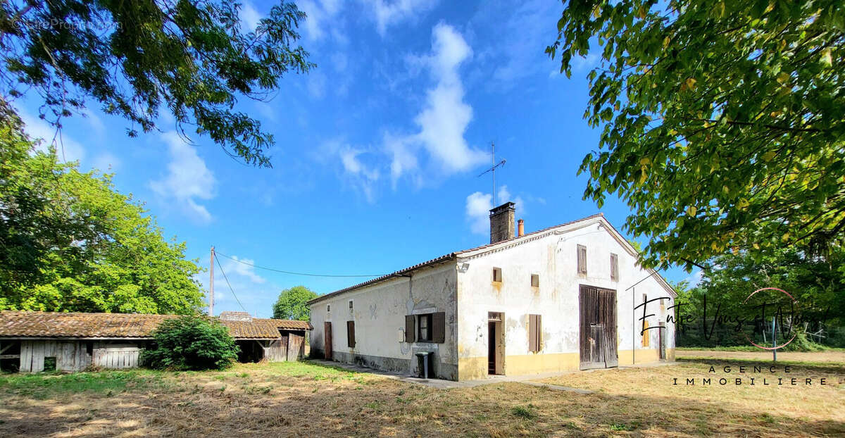Maison 134 m² à Gajac  - photo 2