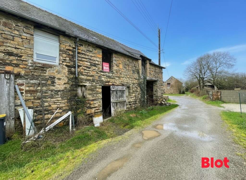 Maison à SAINT-SULPICE-DES-LANDES