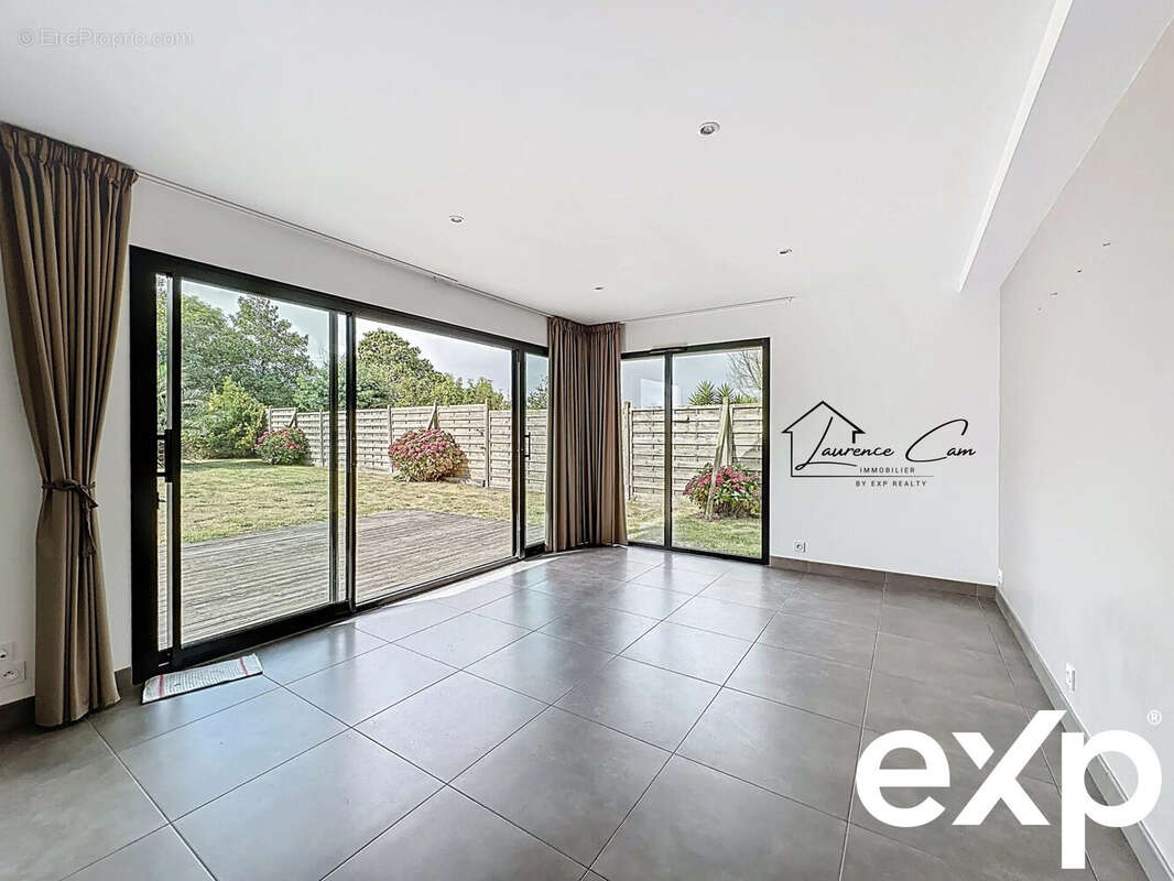 Maison à PLOUGUERNEAU